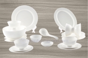 Bộ đồ ăn sứ màu trắng tinh khiết – Vật dụng không thiếu tại mọi không gian bếp